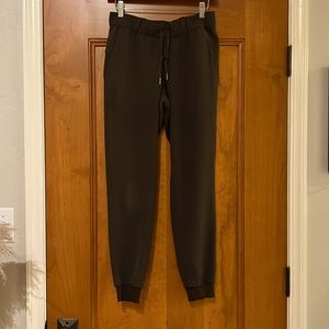 Lululemon Jogger Size 4 Olive Green